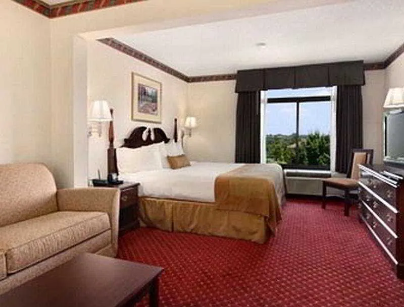 Hotel Spark By Hilton Charlotte Tyvola I-77