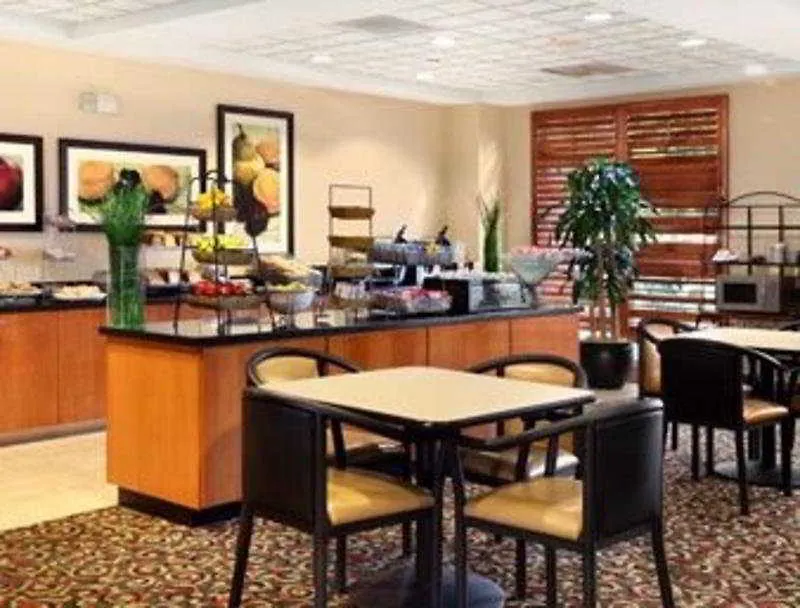 Spark By Hilton Charlotte Tyvola I-77 3*,